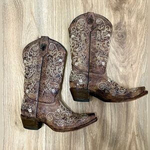 Corral Teen Brown Cowhide Beige Embroidery Western Boot A1119 USA size 3.5 EUC
